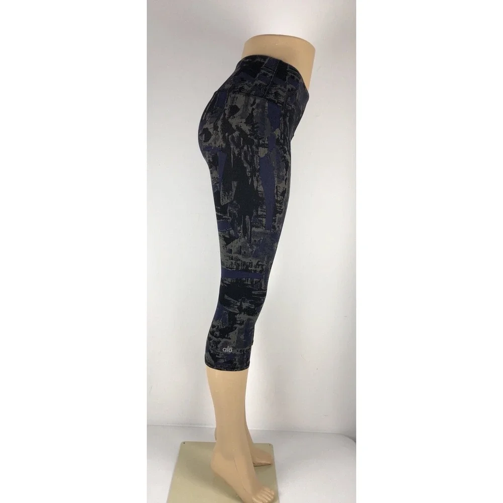 Alo Yoga Womens XS  Capris Crop Nylon Spandex Multicolor Yoga Gym Running